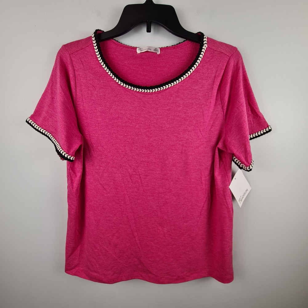 89th + Madison Womens Pink Yarrow Embroidered Trim Scoop Neck Top S Casual Shirt